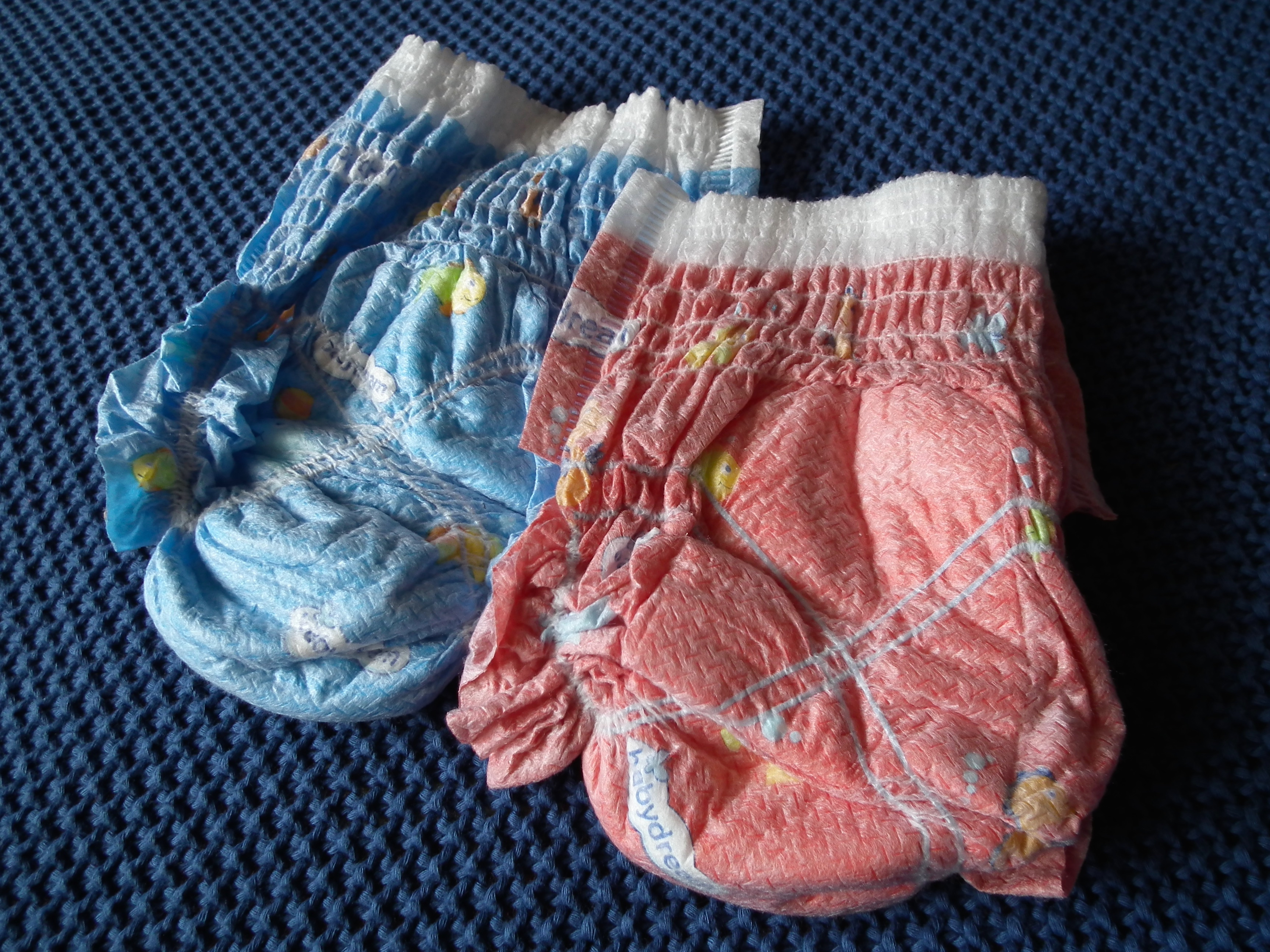 pieluchomajtki pampers pants warstwa pokryta