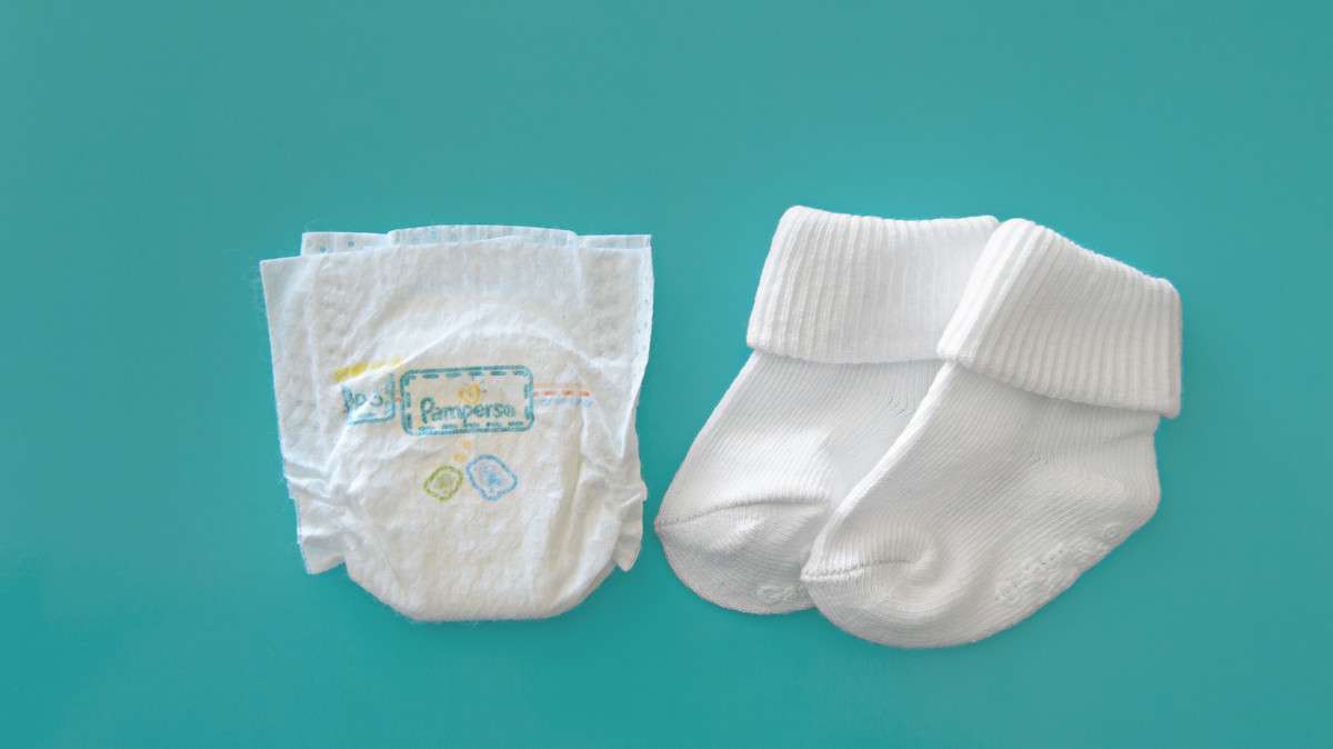 pampers chusteczki natural clean 12x64 szt allegro